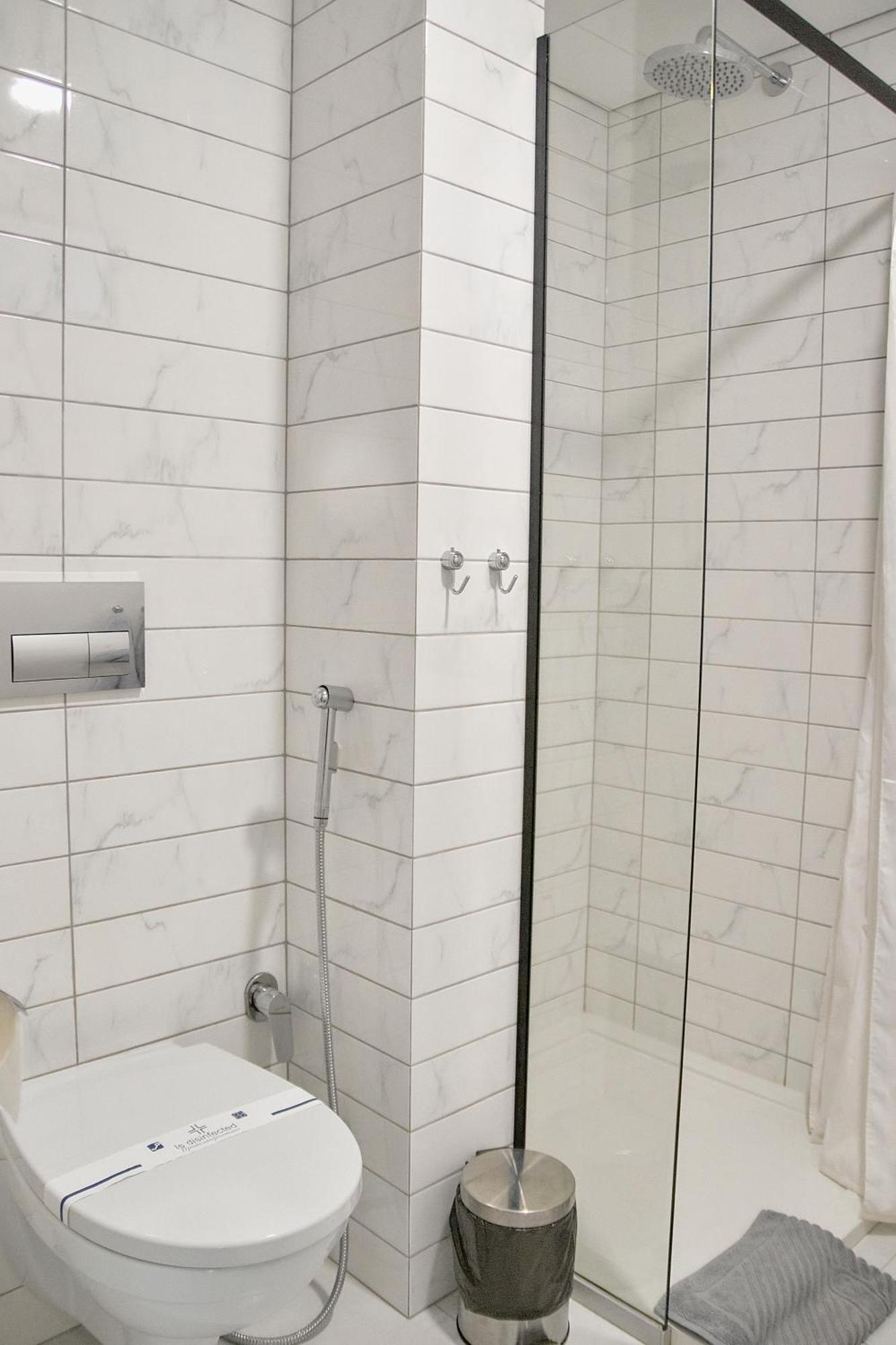White Door Apartments Heart Of Odessa 4 Εξωτερικό φωτογραφία